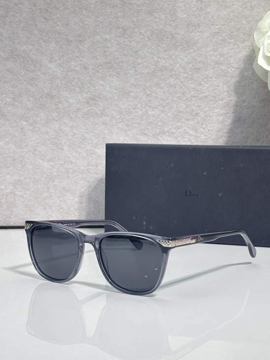 Picture of Dior Sunglasses _SKUfw79760494fw